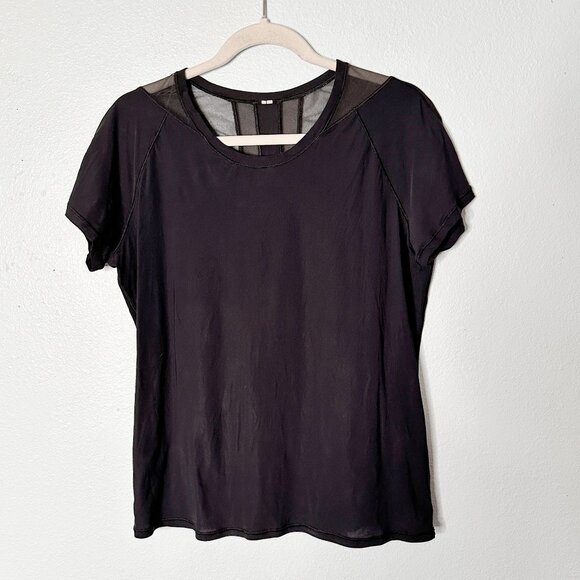 Lululemon Seek the Heat Tee Black Short Sleeve Top Tshirt 8 Mesh - Picture 1 of 5